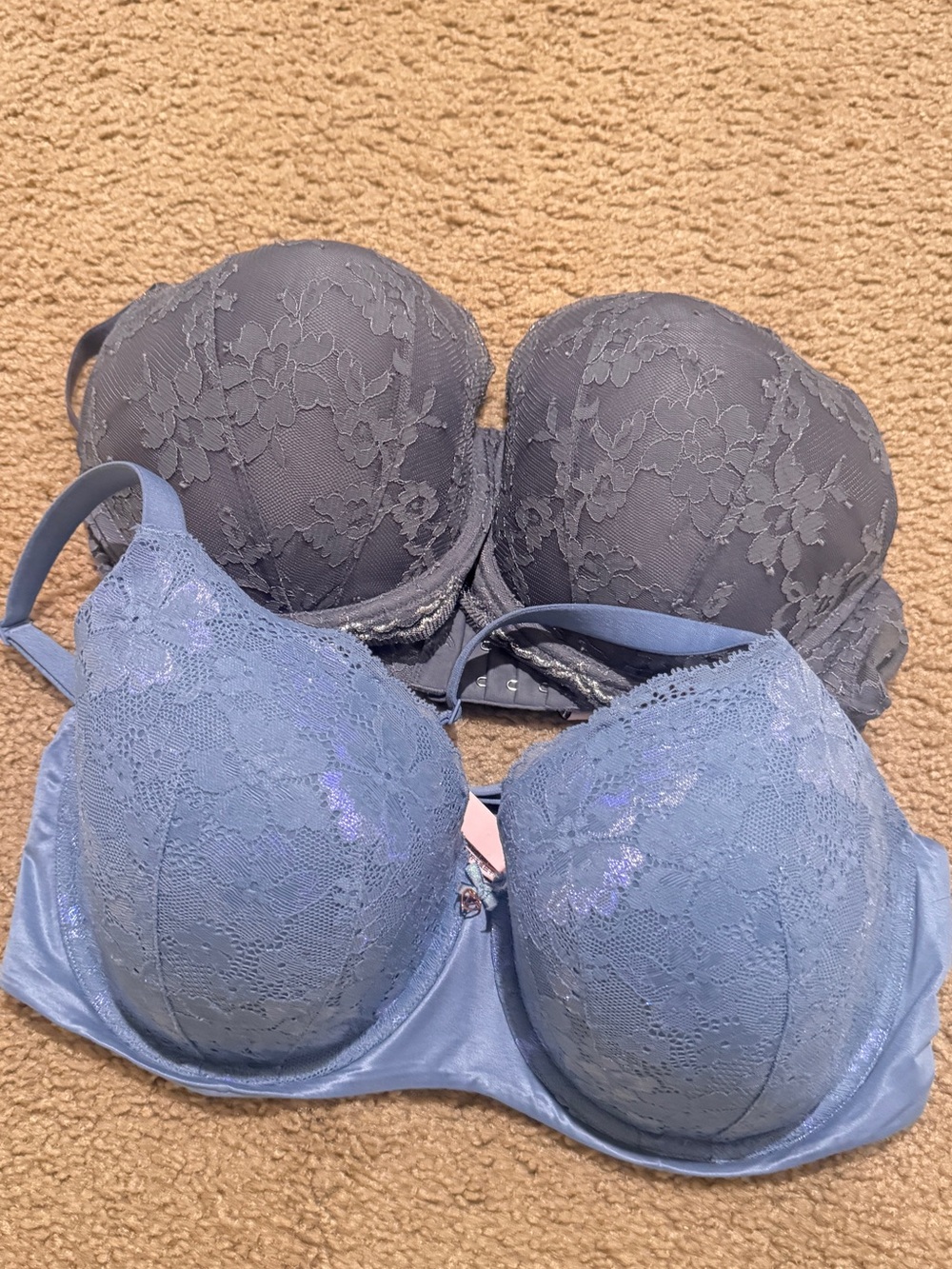 Victoria’s Secret 38DDD lightly lined (3) bras